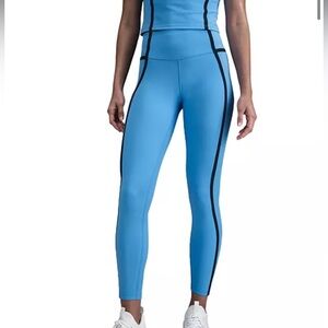 Nike
Women's One High-Waisted 7/8 Leggings size large NWT